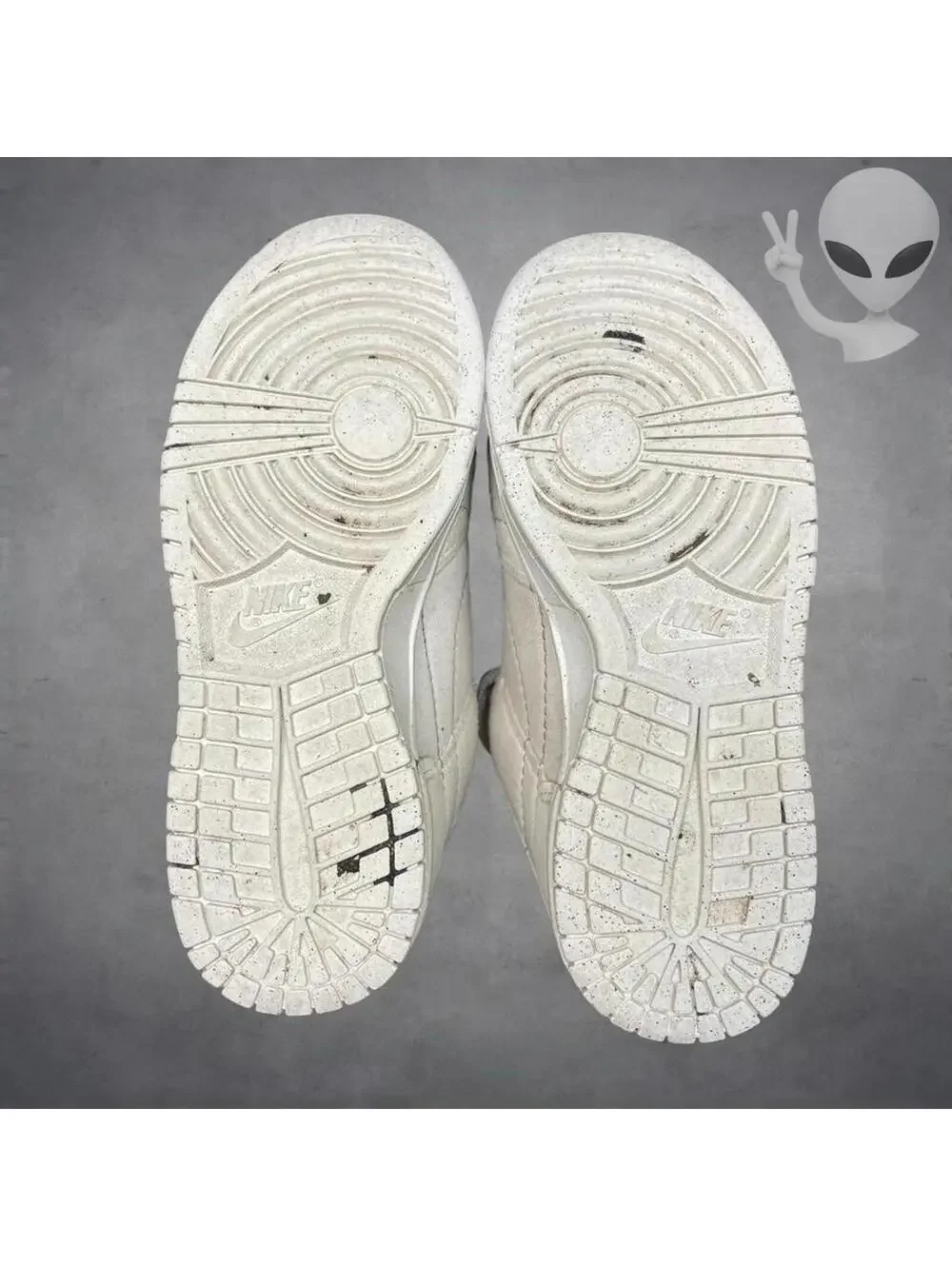 Nike Dunk Low Disrupt 2 Pale Ivory Womens Size 7.5 Pink Sail DH4402-100 Suede